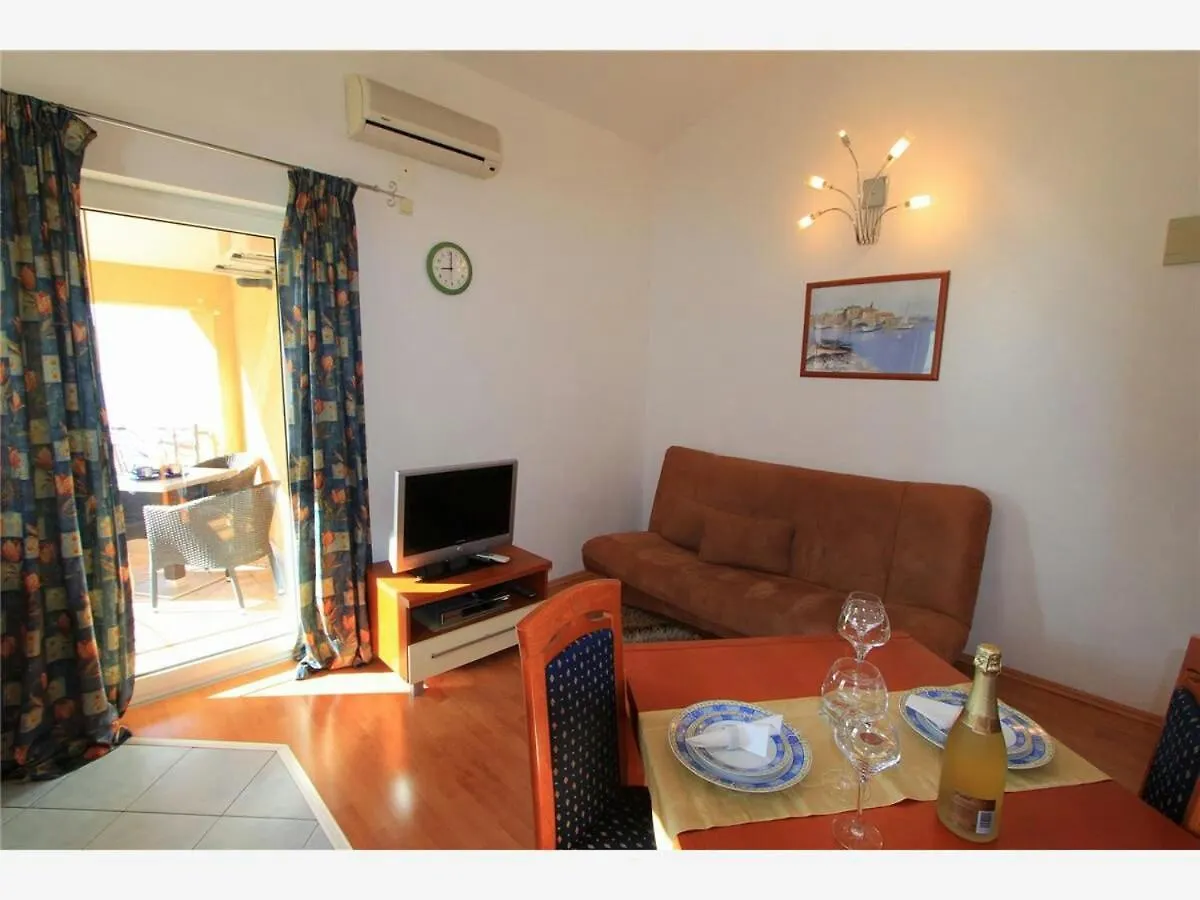 Residence Gordana Selce 0*,  Croacia